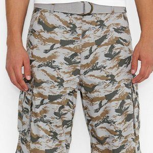 Levi's Men's Belted Camouflage Snap Cargo Shorts